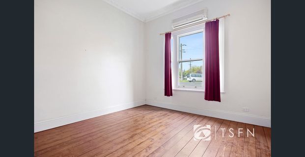 Quiet Living in a Fantastic Location - Photo 1