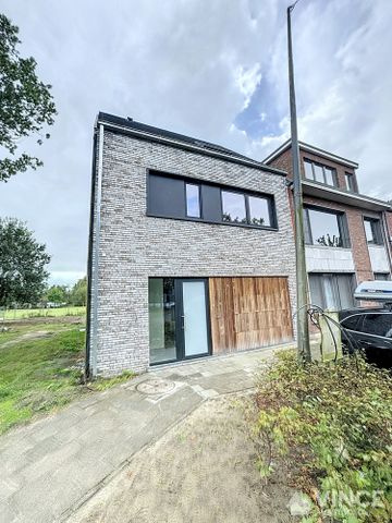 Ruime, energiezuinige nieuwbouwwoning met 4 slaapkamers - Photo 3