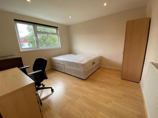 5 bedroom terraced house to rent - Photo 1