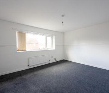3 bedroom semi-detached house to rent - Photo 4