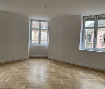 Location Appartement 4 pièces 113m² SARREGUEMINES 57200 - Photo 3