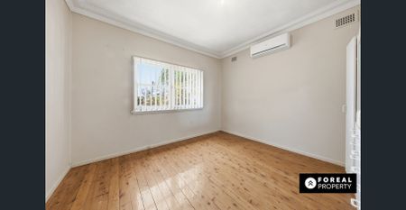 Charming 3-Bedroom Home with Easy Living & Great Location - Photo 3