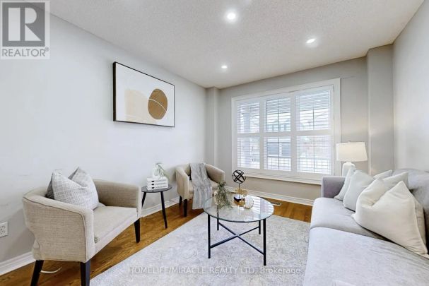 1012 GORDON HEIGHTS - Photo 1