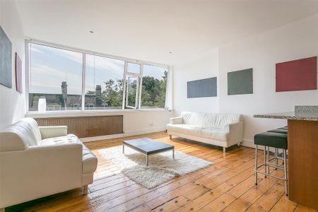 3 bedroom flat to rent - Photo 4