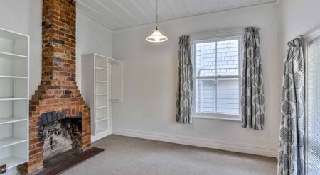 THREE BEDROOM HOME IN FREEMANS BAY - Photo 2