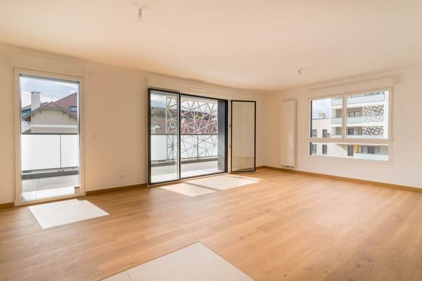 Location Appartement 4 pièces 80m² ANNECY 74000 - Photo 1