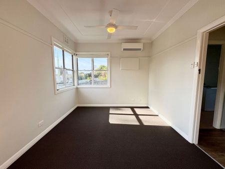 18 Tiral Street, Charlestown - Photo 4