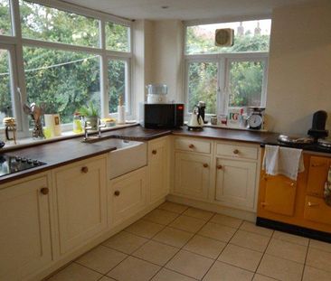 2 bedroom semi-detached house to rent - Photo 4