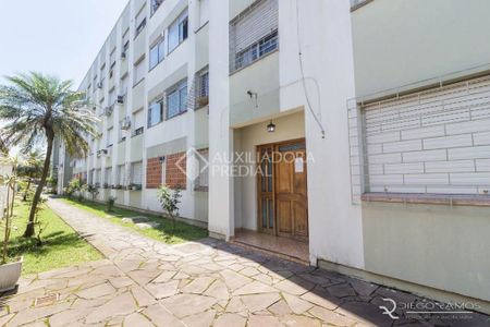 Apartamento com 2 quartos e 44m² para alugar em Cristal, Porto Alegre. - Foto 4