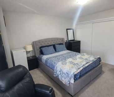 For Lease - 45 Queen Mary Boulevard, Hamilton, Ontario - Photo 5