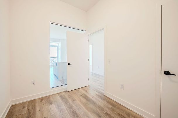 For Lease - 2475 Old Bronte Rd Road Unit# 802, Oakville, Ontario - Photo 1