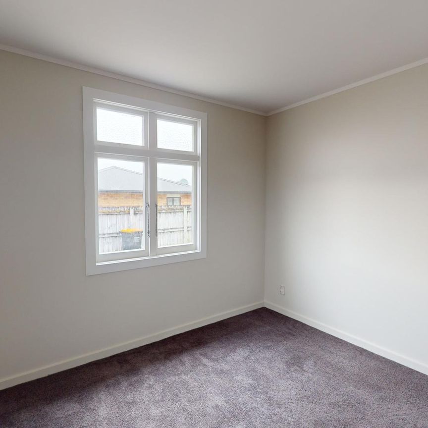 Roslyn - 3 Bedrooms - Photo 1