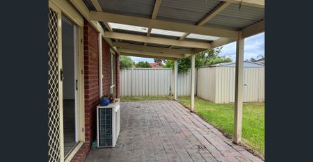 Charming Family Home in Craigieburn - Photo 2