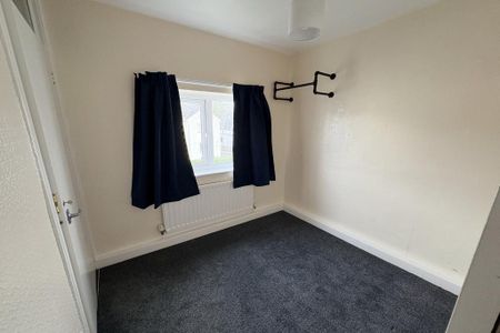 2 bedroom semi-detached house to rent - Photo 3