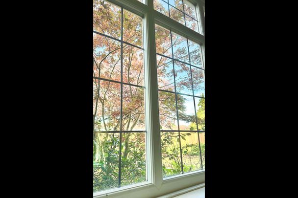 3 Bed Semi-Detached House, Robin Hood Way, SW15 - Photo 1