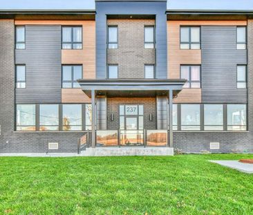 1 MOIS GRATUIT - SAINT-CHARLES-BORROMÉE - APPARTEMENT 4½ À LOUER - Photo 4