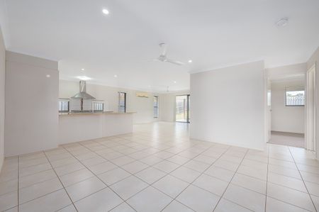 MODERN FAMILY HOME IN QUIET KIRKWOOD ESTATE - Photo 5