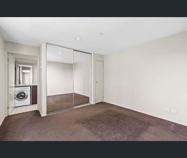 910/83 Queens Road, Melbourne, Vic 3004 - Photo 5