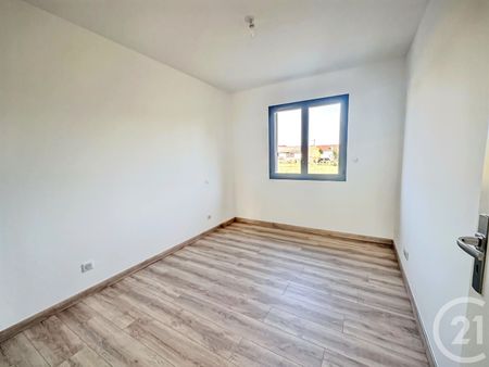 Location Maison 4 pièces 111m² BRESSOLS 82710 - Photo 5