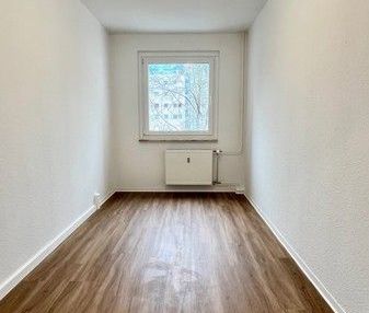 Sofort bezugsfertig: 4-Zimmerwohnung im 1.OG mit Balkon! - Foto 1