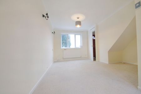 Benington Close, Luton, LU2 7YJ - Photo 2