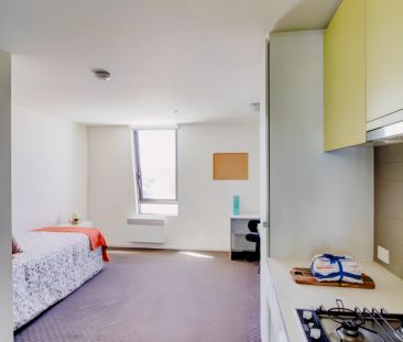 Large Studio - Photo 5