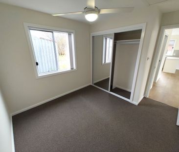 MODERN GRANNY FLAT - WATER INCLUDED - Photo 6