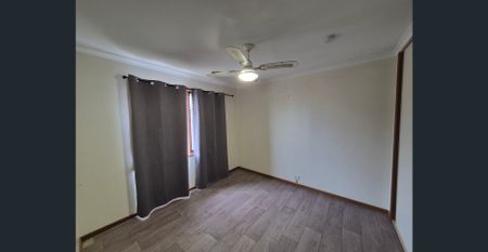 Solid, Warm & Inviting, Family Home - Photo 3