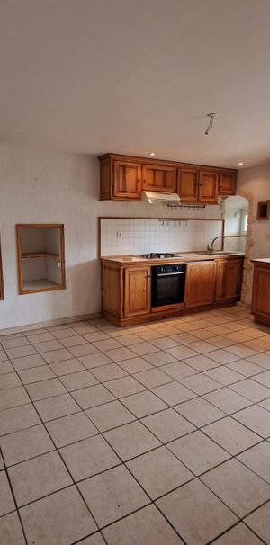 Appartement à louer, 3 pièces - Lyas 07000 - Photo 1