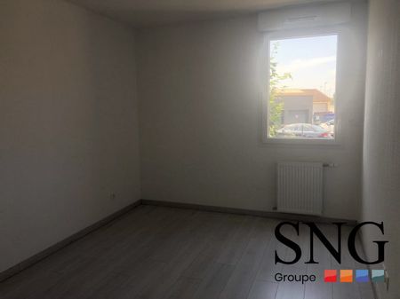 T3 AVEC TERRASSE + 2 PARKINGS - Photo 5