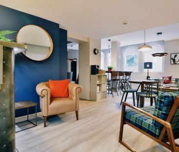 Classic 3-4 Bed Apartment - Photo 1