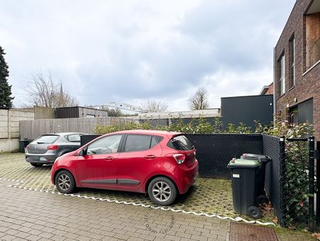 Energiezuinig instapklaar gelijkvloers appartement met tuin en twee slaapkamers - Photo 2