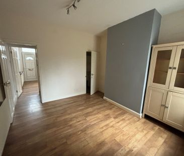 Burnside Street - Photo 4