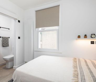 St. Georges Road, Gillingham - Photo 4