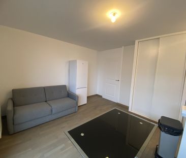 BEAU STUDIO MEUBLE SURESNES TRAM T2 - Photo 6