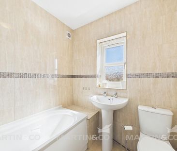 3 bedroom detached house to rent - Photo 6