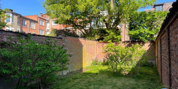 Appartement te huur in Berchem voor € 1.200 met 2 slaapkamers - Foto 1