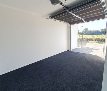 3 Bedroom Townhouse in Kenepuru, Porirua - Photo 4