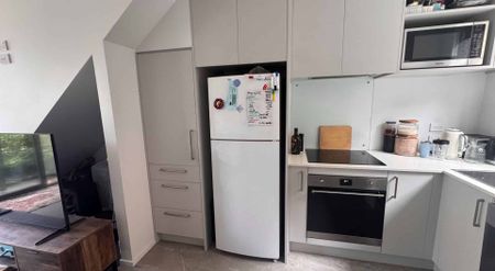 CITY CENTRE - TWO BEDROOM CENTRAL TOWNHOUSE WITH TWO BATHROOMS - Photo 4