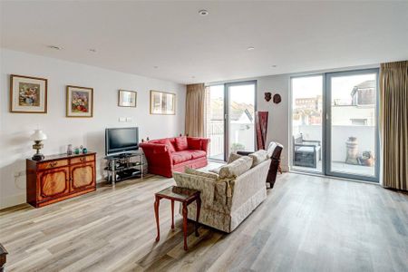 2 bedroom flat to rent - Photo 5