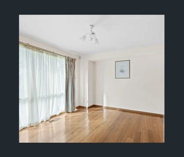 SPACIOUS FAMILY HOME IN MACLEOD - Photo 6