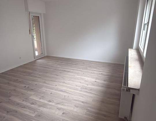 Frisch renovierte 3-Zimmer-Wohnung mit Balkon - Foto 1