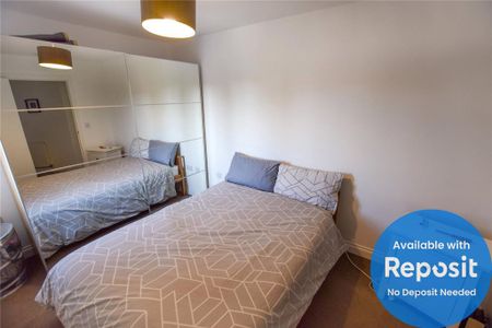 2 bedroom flat to rent - Photo 2