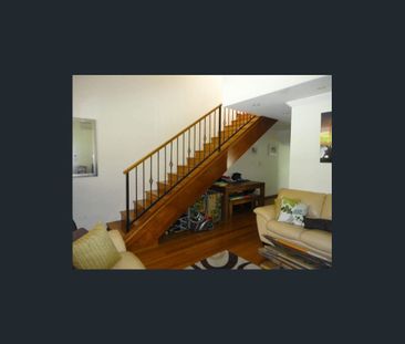 STUNNING THREE-BEDROOM SEMI IN A QUIET LOCATION - Photo 1