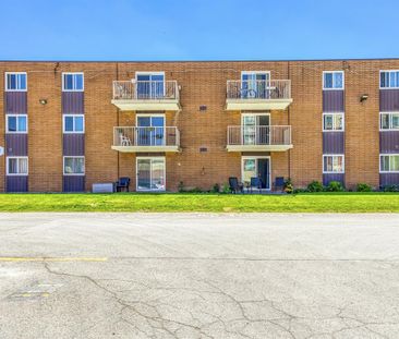 Henley & Cypress Gardens Apartments - Photo 1