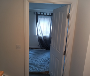 1 bedroom in a house share to rent - Photo 4