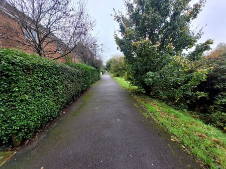 Abbey Gardens, Weston Village, Weston-Super-Mare, North Somerset - Photo 3