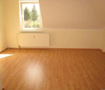 Dachgeschosswohnung mit Einbauküche *** - Foto 2