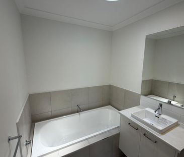 Brand New Four-Bedroom Townhouse in Mickleham - Photo 5