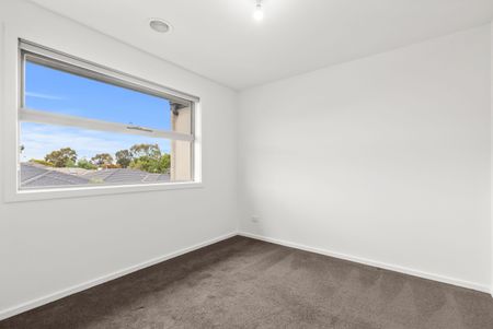 Like New & Ready to call HOME! - Photo 4